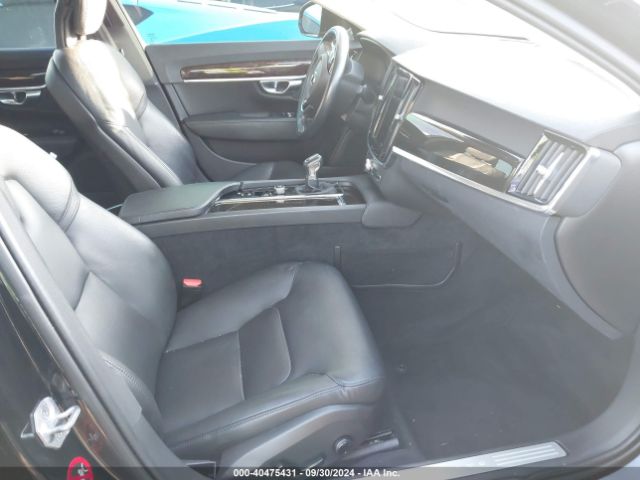 LVY982AK2JP027858 Volvo S90 T5 Momentum