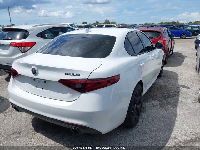 ZARFAMAN7L7636327 Alfa Romeo Giulia Rwd