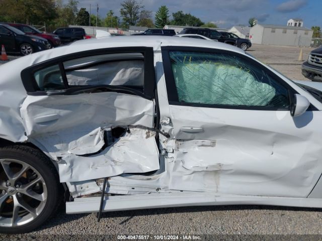 2C3CDXHG0NH149592 Dodge Charger Gt Rwd