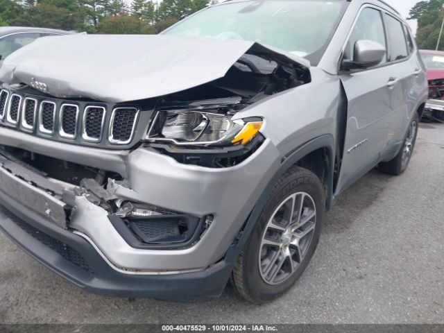 3C4NJCBB9KT677542 Jeep Compass Sun And Wheel Fwd