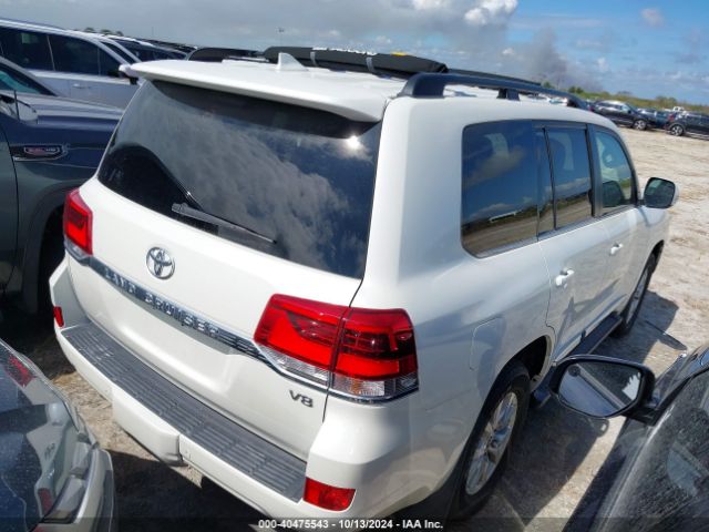 2021 TOYOTA LAND CRUISER JTMCY7AJXM4097812 Photo 3