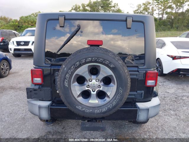 1C4AJWBG8GL183140 Jeep Wrangler Sahara