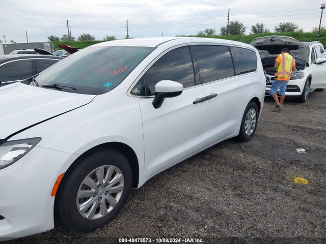 Chrysler PACIFICA L 2019 2C4RC1AG0KR629234 Image 2