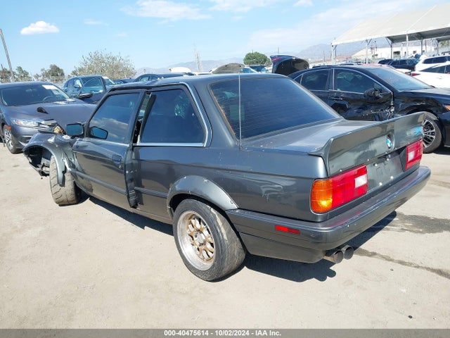 1989 Bmw 325 I Automatic/is Automatic მანქანა იყიდება აუქციონზე, vin: WBAAA2305K4258516, აუქციონის ნომერი: 40475614