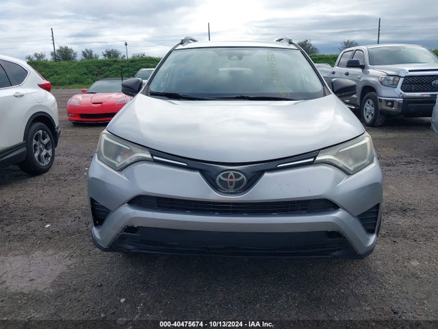 Toyota RAV4 LE 2017 2T3ZFREVXHW383015 Image 12