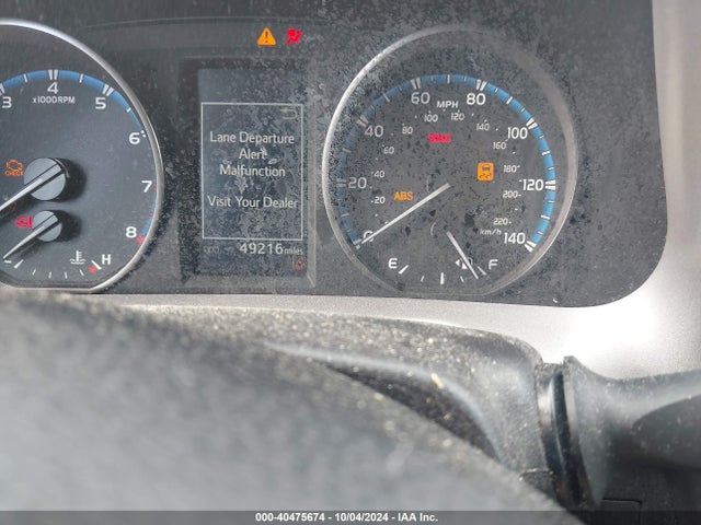 Toyota RAV4 LE 2017 2T3ZFREVXHW383015 Image 15