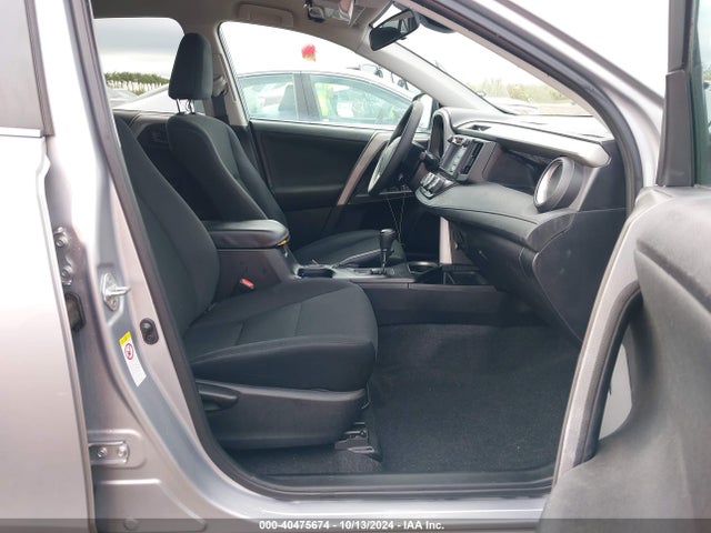 Toyota RAV4 LE 2017 2T3ZFREVXHW383015 Image 5