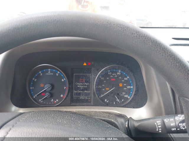 Toyota RAV4 LE 2017 2T3ZFREVXHW383015 Image 7