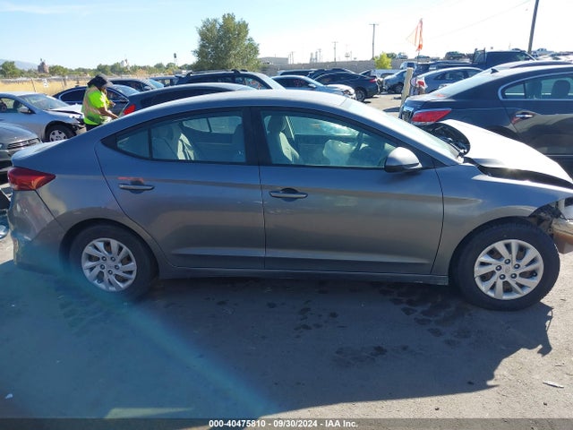 Hyundai ELANTRA SE 2018 5NPD74LF4JH349848 Image 14
