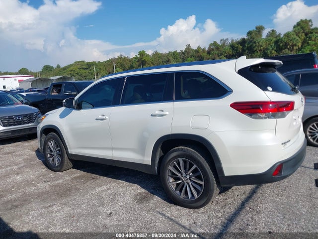 Toyota Highlander Xle 2019 5TDKZRFH3KS330294 Image 14