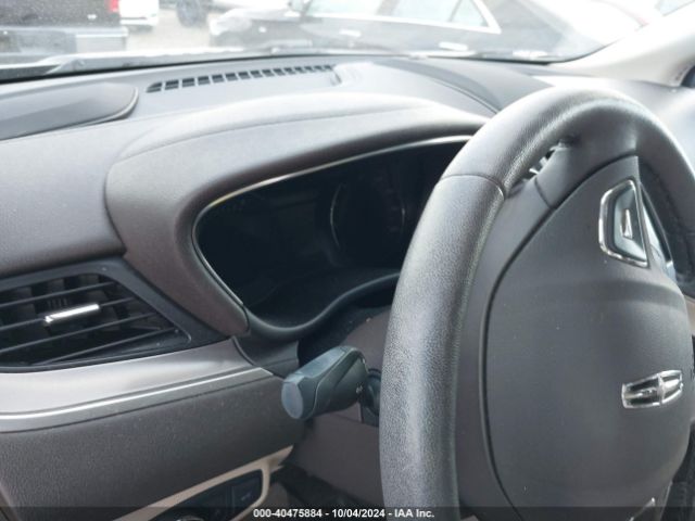 5LMCJ1C98HUL55215 Lincoln Mkc Premiere