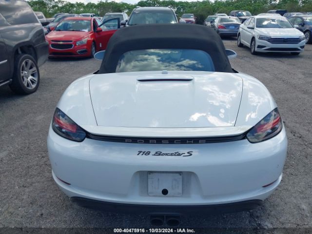 WP0CB2A82HS241677 Porsche 718 Boxster S