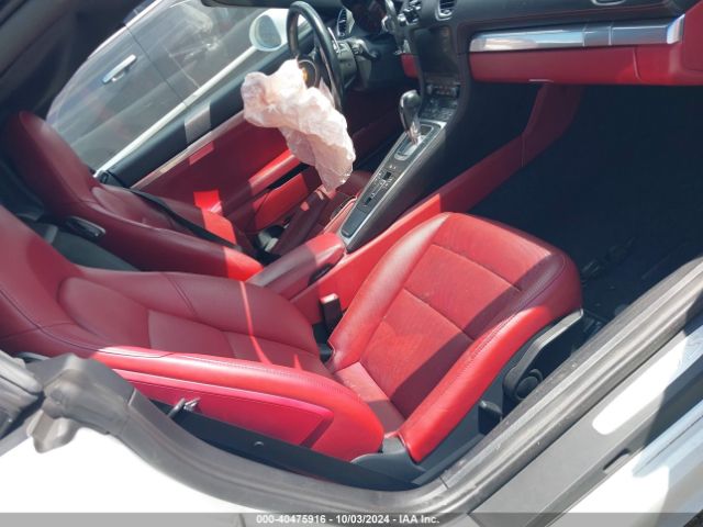 WP0CB2A82HS241677 Porsche 718 Boxster S