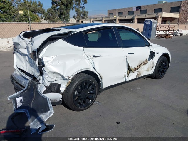 2023 TESLA MODEL Y 7SAYGDEE2PA071528 Photo 3