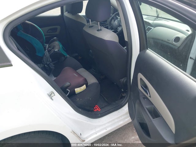 Chevrolet Cruze Ls Auto 2015 1G1PA5SH9F7151214 Image 8