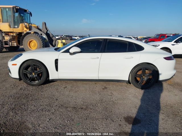 WP0AA2A73JL116009 Porsche PANAMERA 4