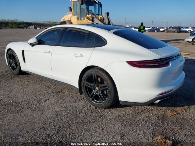 WP0AA2A73JL116009 Porsche PANAMERA 4
