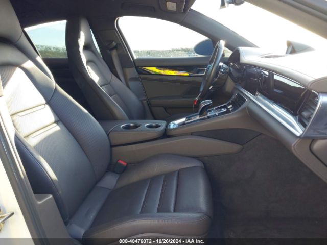 WP0AA2A73JL116009 Porsche PANAMERA 4