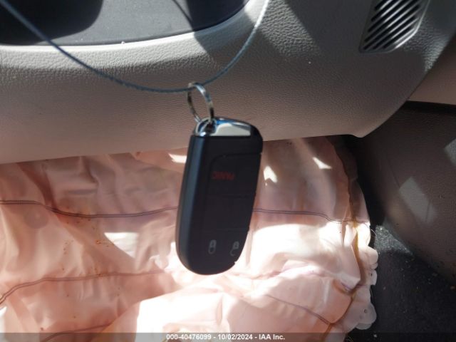 3C4NJCBB8NT113031 Jeep Compass Latitude Fwd