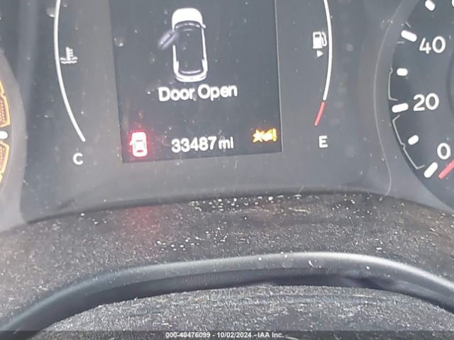 3C4NJCBB8NT113031 Jeep Compass Latitude Fwd