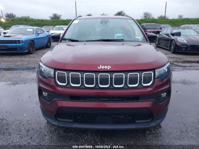 3C4NJCBB8NT113031 Jeep Compass Latitude Fwd