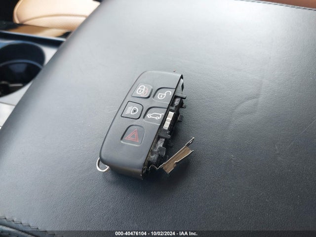 SALRTBBV5HA022125 Land Rover Discovery First Edition