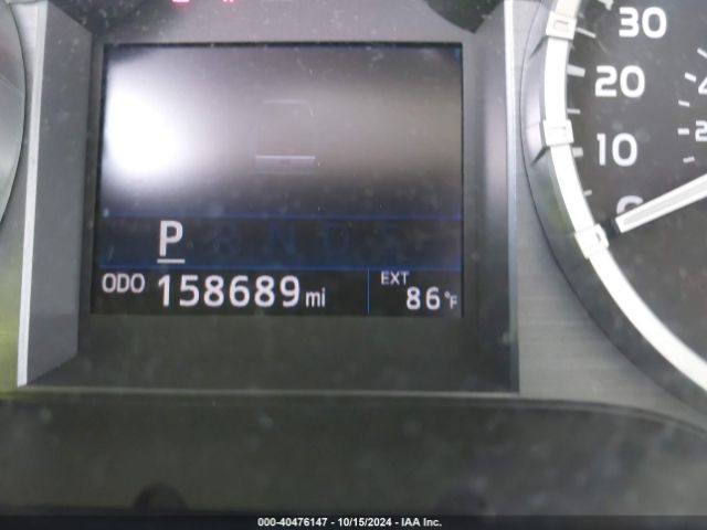 5TFDY5F11FX436038 Toyota Tundra Sr5 5.7l V8