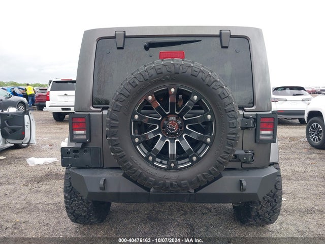 1C4BJWEG9HL507567 Jeep Wrangler Unlimited Sahara 4x4
