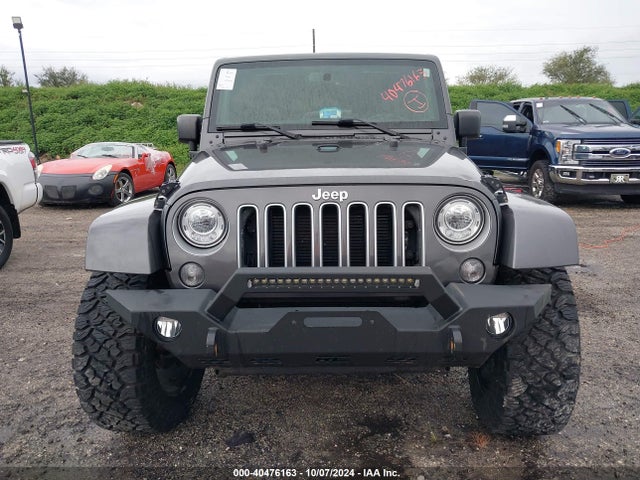 1C4BJWEG9HL507567 Jeep Wrangler Unlimited Sahara 4x4