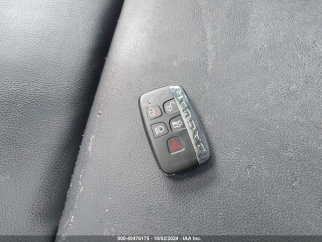 2017 JAGUAR XF SAJBJ4BV9HCY38240 Photo 10