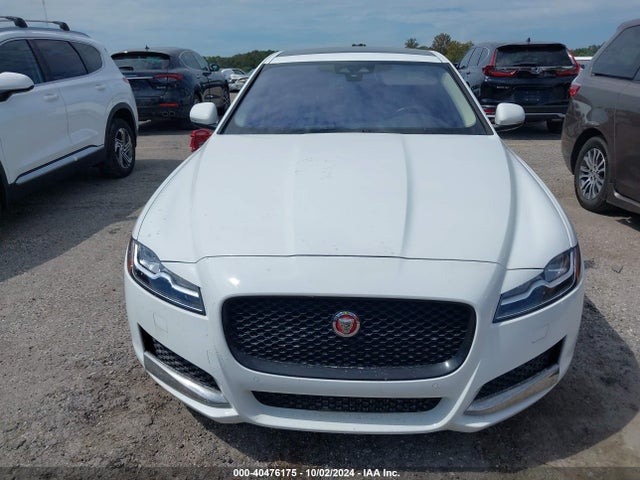 SAJBJ4BV9HCY38240 Jaguar Xf 35t Premium