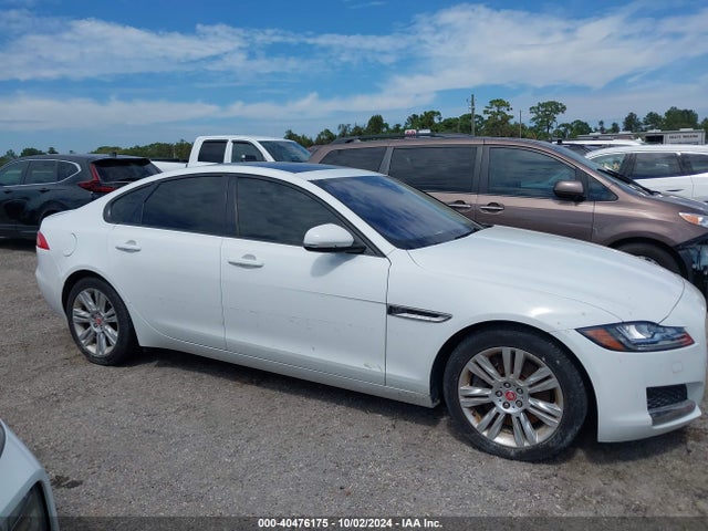 SAJBJ4BV9HCY38240 Jaguar Xf 35t Premium