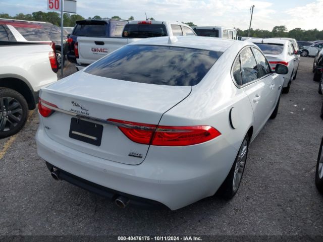 2017 JAGUAR XF SAJBJ4BV9HCY38240 Photo 3