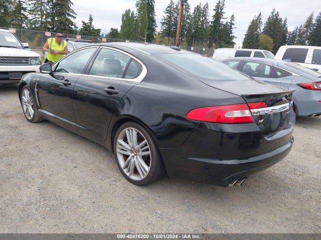 2010 JAGUAR XF SAJWA0HE0AMR62303 Photo 2