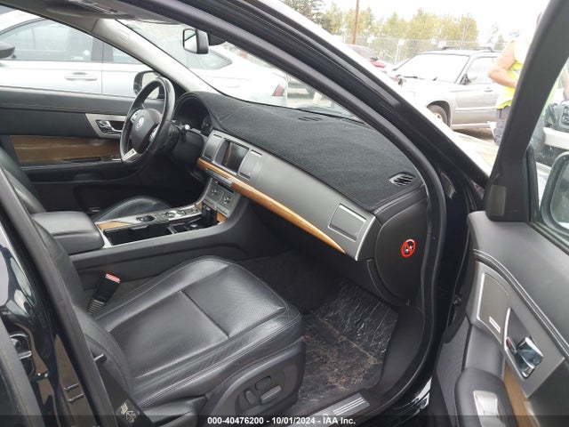 2010 JAGUAR XF SAJWA0HE0AMR62303 Photo 4