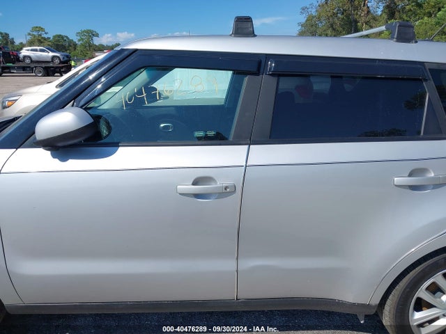 KIA SOUL + 2018 KNDJP3A50J7507727 Image 14