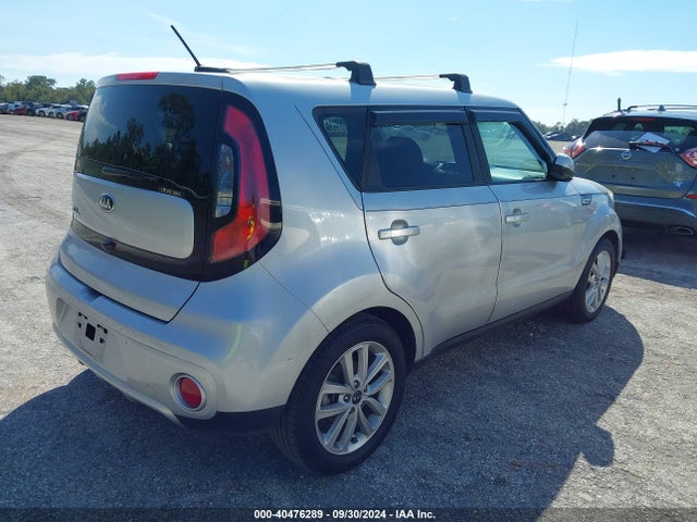 KIA SOUL + 2018 KNDJP3A50J7507727 Image 4