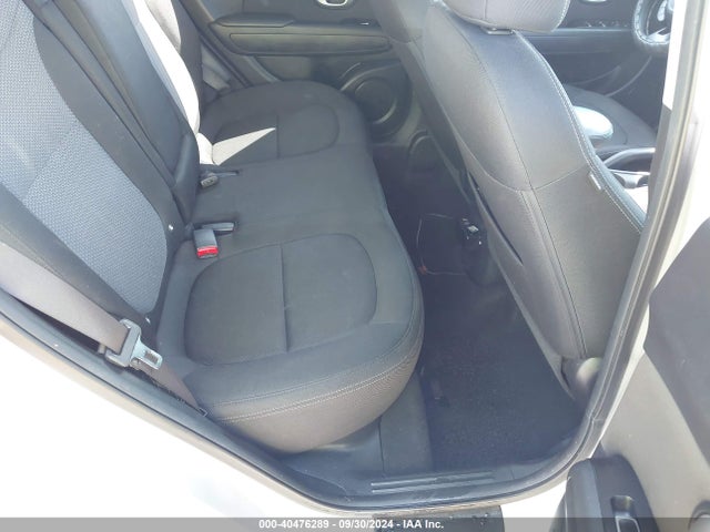 KIA SOUL + 2018 KNDJP3A50J7507727 Image 8