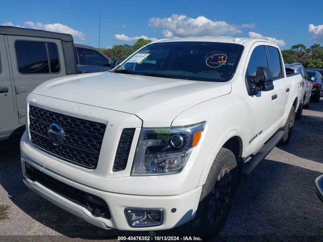 Nissan Titan Pro-4x 2019 1N6AA1E59KN524634 Image 2