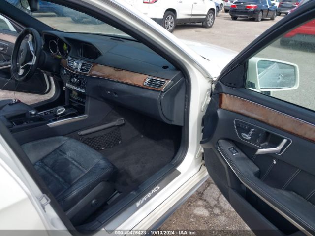2014 MERCEDES-BENZ E 63 AMG WDDHF7GB3EA882743 Photo 4