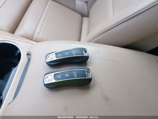 WP1AA2AY7LDA05922 Porsche Cayenne