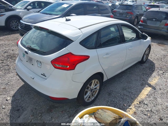 Ford FOCUS SE 2015 1FADP3K21FL249319 Image 4