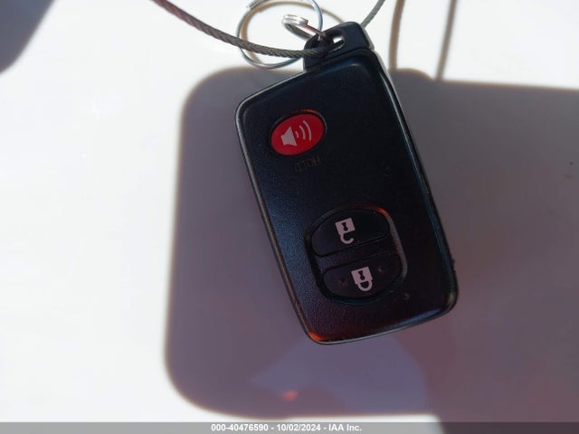 Toyota Prius V Four 2015 JTDZN3EU0FJ023366 Image 11