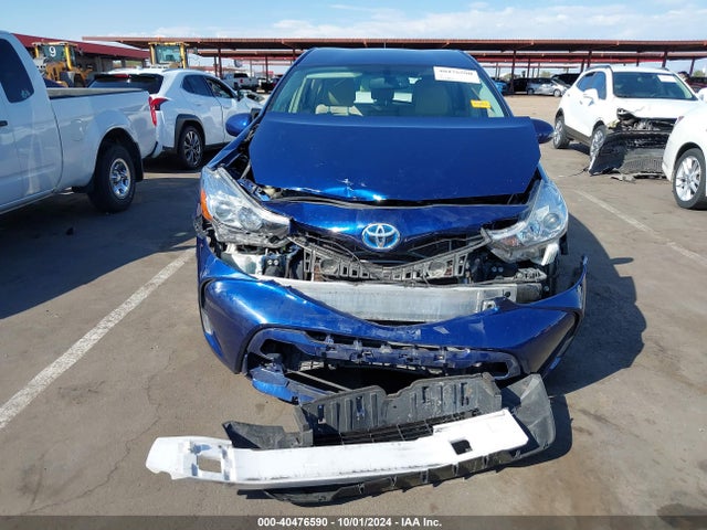 Toyota Prius V Four 2015 JTDZN3EU0FJ023366 Image 12