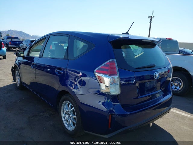 Toyota Prius V Four 2015 JTDZN3EU0FJ023366 Image 3