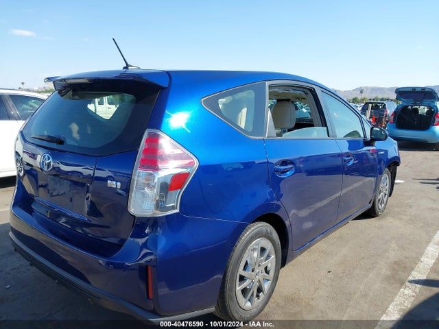 Toyota Prius V Four 2015 JTDZN3EU0FJ023366 Image 4