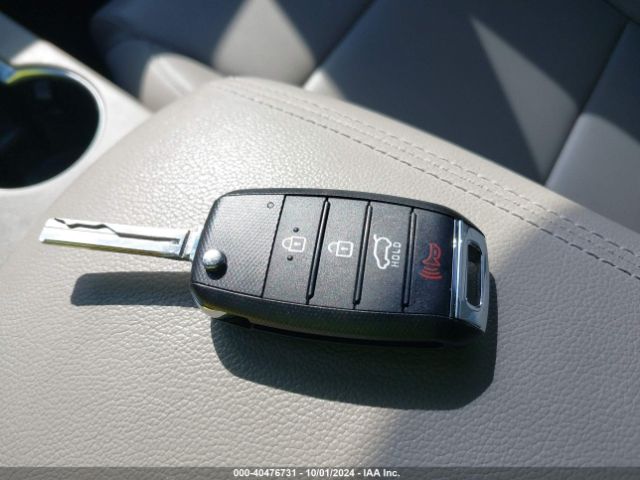 KNDP63AC7L7708734 KIA SPORTAGE S