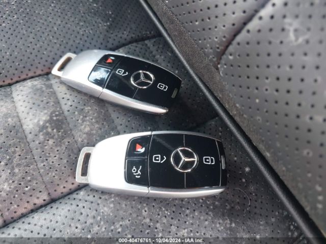 WDDUG8DB1JA415627 Mercedes-Benz S 560