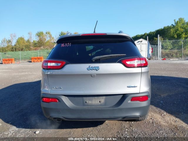 1C4PJMCB0HW520935 Jeep Cherokee Latitude 4x4