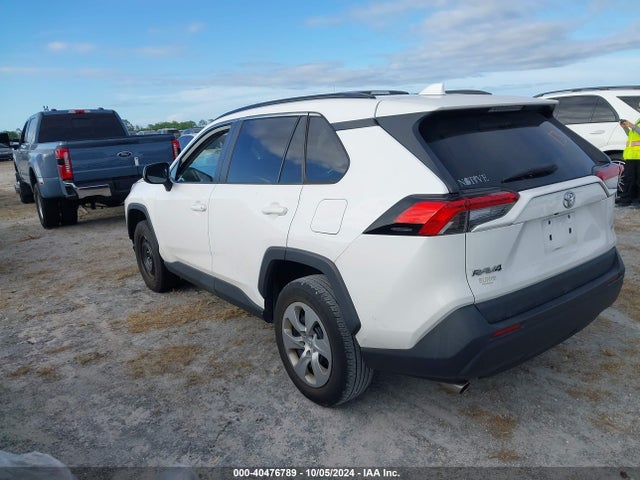 Toyota RAV4 LE 2021 2T3H1RFV4MC115839 Image 3